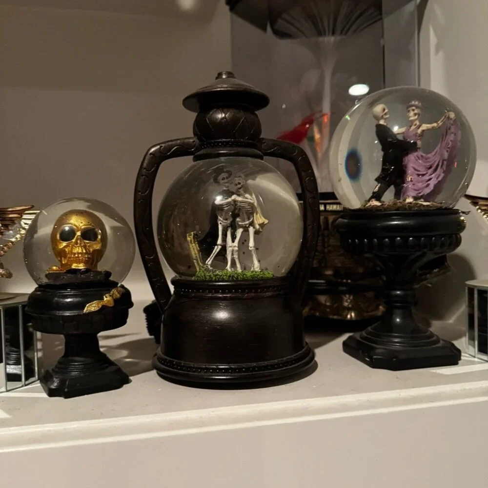 3 set Skeleton Snow Globe with Black Base different scenes dancing love skulls